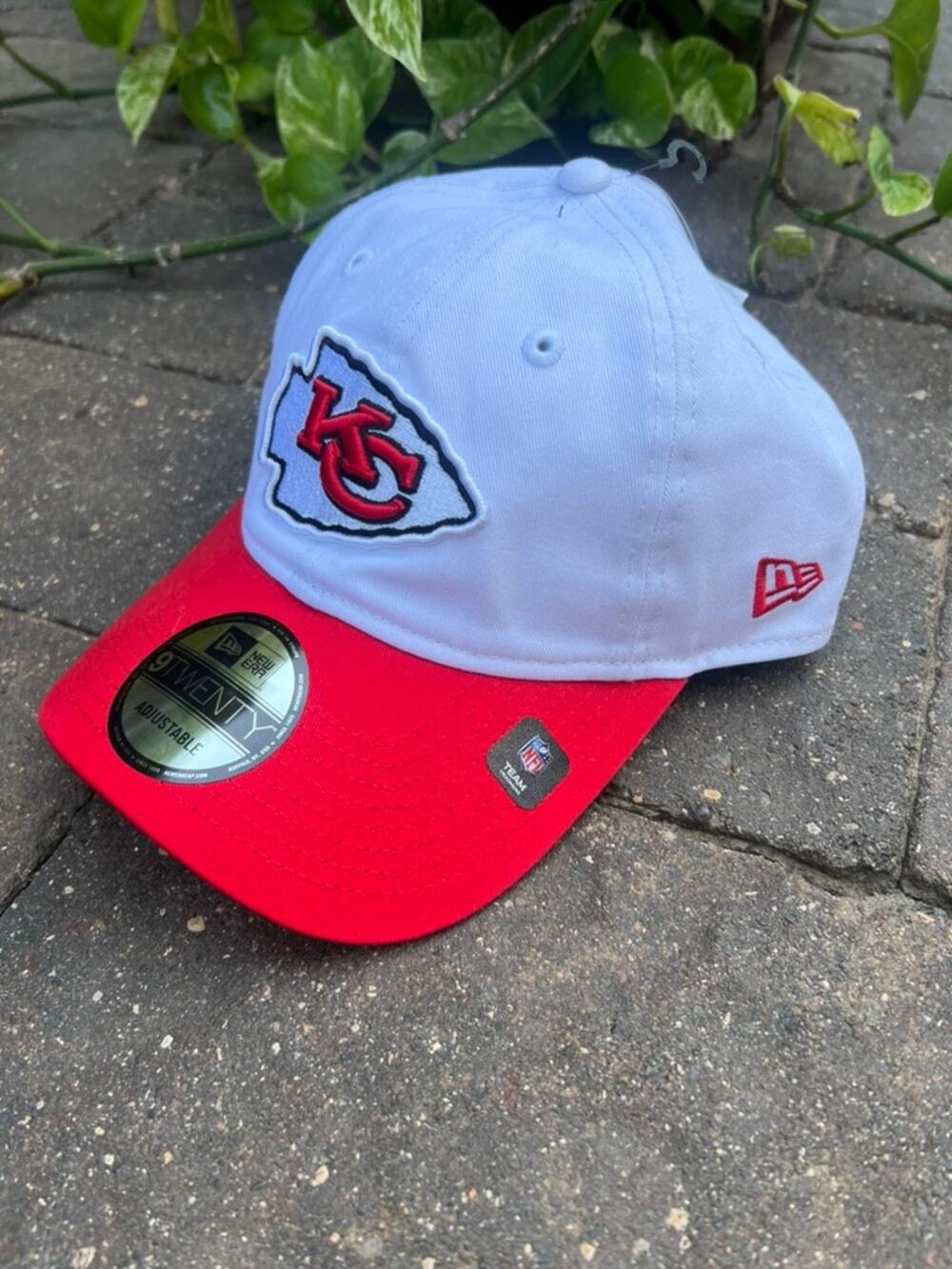 New Era 9Twenty Kansas City Chiefs Adjustable Hat Cap - Red - One Size